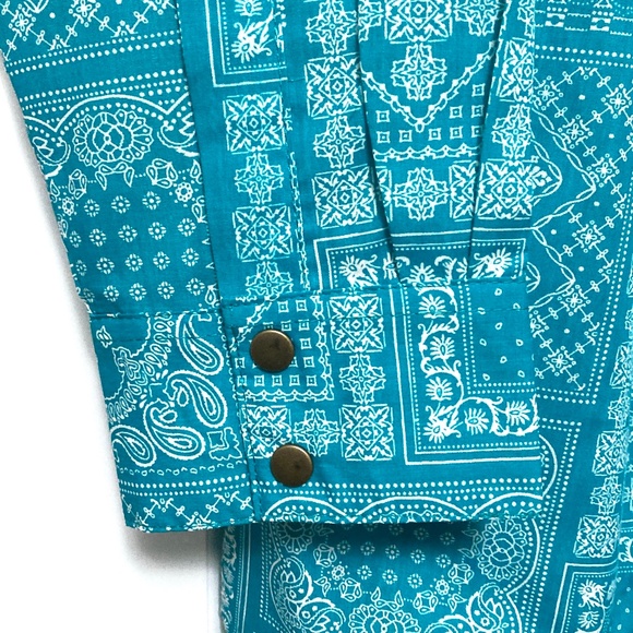 *Woman Within Teal Patchwork Bandana Pattern Long-Sleeve Button Down Top NWOT - Picture 5 of 8